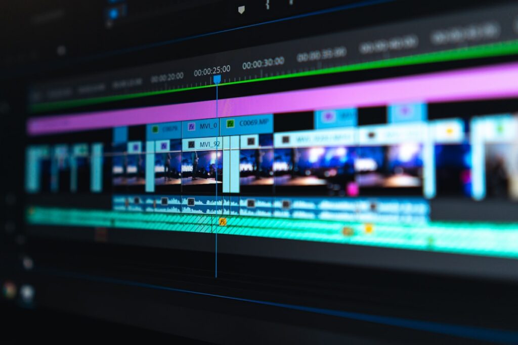 Equipo de producción audiovisual grabando video corporativo en Venezuela